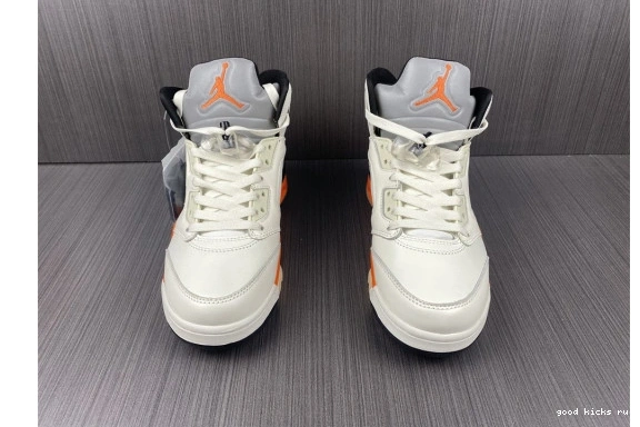 Total DC1060-100 5 DC1060-100 Air Jordan Retro Orange 0320